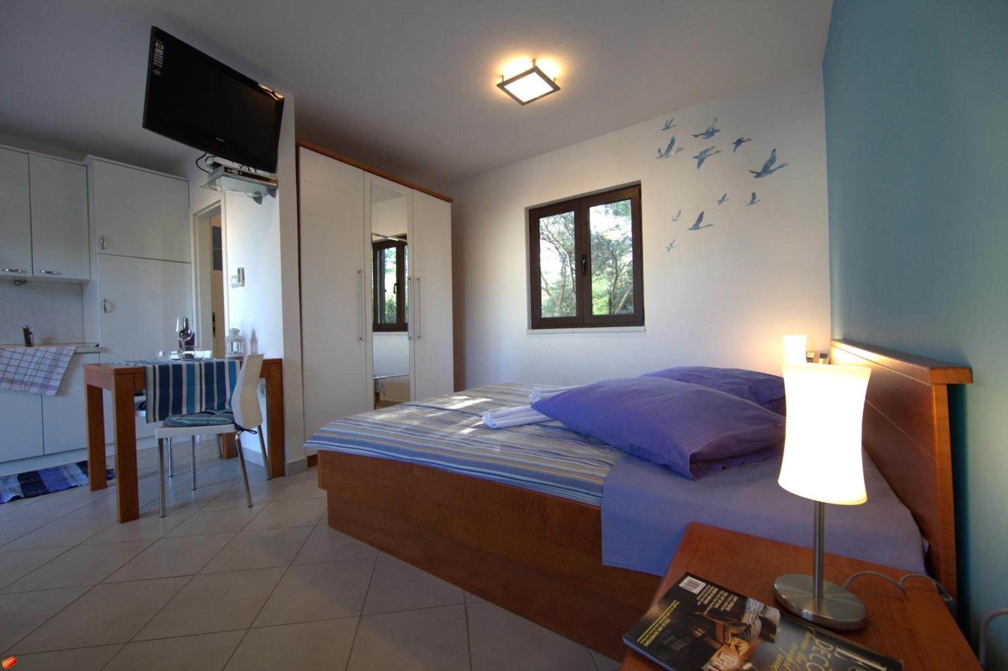The Sea House Apartments Vis Room photo